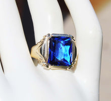 Load image into Gallery viewer, Antique 1920&#39;s Art Deco LARGE 9ct RARE Barrel Cut Blue Spinel 10k Solid Yellow Gold Men&#39;s Ring