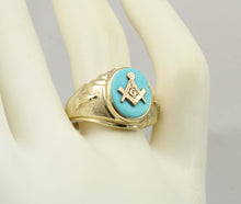 Load image into Gallery viewer, Vintage SIGNED 1960&#39;s Masonic Symbol in Robin&#39;s Egg Blue Natural Turquoise 10k Solid Gold Men&#39;s Ring