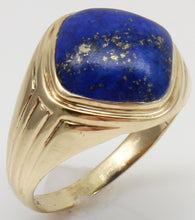 Load image into Gallery viewer, Antique 1920&#39;s Art Deco Natural Lapis Lazuli 10k Solid Yellow Gold Men&#39;s Ring