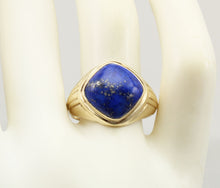 Load image into Gallery viewer, Antique 1920&#39;s Art Deco Natural Lapis Lazuli 10k Solid Yellow Gold Men&#39;s Ring