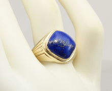 Load image into Gallery viewer, Antique 1920&#39;s Art Deco Natural Lapis Lazuli 10k Solid Yellow Gold Men&#39;s Ring