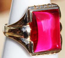 Load image into Gallery viewer, Antique 1920&#39;s Art Deco LARGE 12ct Ruby Cabochon 10k Solid Yellow Gold Men&#39;s Ring