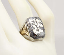 Load image into Gallery viewer, Antique 1920&#39;s Art Deco RARE Natural Silver Ore in Quartz 10k Solid White &amp; Yellow Gold Men&#39;s Ring