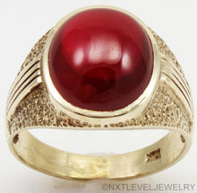 Load image into Gallery viewer, Vintage 1940's LARGE 10ct Ruby Cabochon 10k Solid Yellow Gold Men's Ring