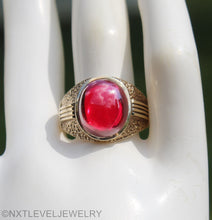 Load image into Gallery viewer, Vintage 1940's LARGE 10ct Ruby Cabochon 10k Solid Yellow Gold Men's Ring