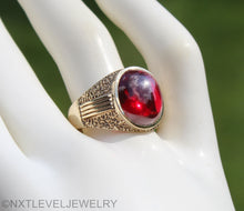 Load image into Gallery viewer, Vintage 1940's LARGE 10ct Ruby Cabochon 10k Solid Yellow Gold Men's Ring