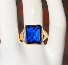 Load image into Gallery viewer, Antique 1920&#39;s Art Deco UNUSUAL Peaked Cut 8ct Blue Spinel 10k Solid Yellow Gold Men&#39;s Ring