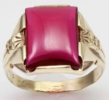 Load image into Gallery viewer, Antique 1920&#39;s Art Deco LARGE 12ct Ruby Cabochon 10k Solid Yellow Gold Men&#39;s Ring