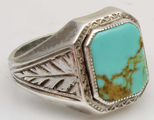 Load image into Gallery viewer, Antique 1920's Art Deco BEAUTIFUL ORANGE SPIDERWEB MATRIX Kingman Mine Turquoise Silver Men's Ring