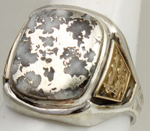 Load image into Gallery viewer, Vintage 1940's SIGNED Ostby &amp; Barton RARE Silver in Quartz Alaska Themed Silver &amp; 10k Gold Mens Ring