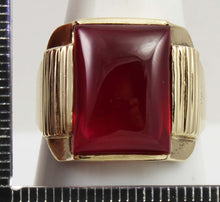 Load image into Gallery viewer, Antique 1920&#39;s Art Deco LARGE 12ct Ruby Cabochon 10k Solid Yellow Gold Men&#39;s Rin