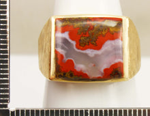 Load image into Gallery viewer, Vintage 1940&#39;s Natural Banded RARE Red Agate Hand Engraved Florentine 10k Solid Gold Men&#39;s Ring