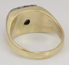 Load image into Gallery viewer, Vintage 1940&#39;s VERY RARE Natural Silver in Quartz 10k Solid Yellow Gold Men&#39;s Ring