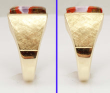 Load image into Gallery viewer, Vintage 1940&#39;s Natural Banded RARE Red Agate Hand Engraved Florentine 10k Solid Gold Men&#39;s Ring