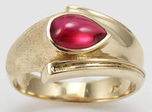 Load image into Gallery viewer, Antique 1930&#39;s Late Period Art Deco Teardrop Cabochon Red Spinel Engraved 10k Solid Gold Men&#39;s Ring