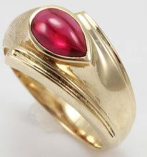 Load image into Gallery viewer, Antique 1930&#39;s Late Period Art Deco Teardrop Cabochon Red Spinel Engraved 10k Solid Gold Men&#39;s Ring