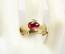 Load image into Gallery viewer, Antique 1930&#39;s Late Period Art Deco Teardrop Cabochon Red Spinel Engraved 10k Solid Gold Men&#39;s Ring