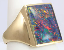 Load image into Gallery viewer, Vintage 1940&#39;s LARGE BRIGHT RAINBOW RARE Black Natural Opal 10k Solid Yellow Gold Men&#39;s Ring