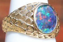 Load image into Gallery viewer, Vintage 1940&#39;s BRIGHT RAINBOW RARE Black Natural Opal 10k Solid Yellow Gold Men&#39;s Ring