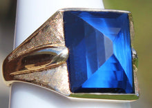 Load image into Gallery viewer, Antique 1920&#39;s Art Deco UNUSUAL Peaked Cut 8ct Blue Spinel Hand Engraved 10k Solid  Gold Men&#39;s Ring