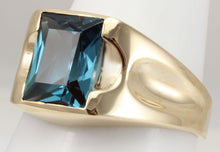 Load image into Gallery viewer, Vintage 1940&#39;s SIGNED Budlong Docherty Armstrong Natural London Blue Topaz 10k Solid Gold Men&#39;s Ring