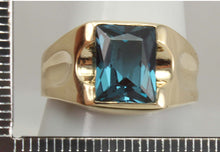 Load image into Gallery viewer, Vintage 1940&#39;s SIGNED Budlong Docherty Armstrong Natural London Blue Topaz 10k Solid Gold Men&#39;s Ring