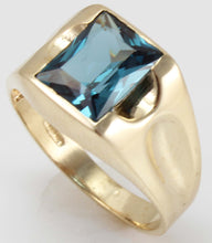 Load image into Gallery viewer, Vintage 1940&#39;s SIGNED Budlong Docherty Armstrong Natural London Blue Topaz 10k Solid Gold Men&#39;s Ring