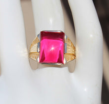 Load image into Gallery viewer, Vintage 1940&#39;s LARGE 12ct Ruby 10k Solid Yellow Gold Men&#39;s Ring