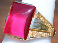 Load image into Gallery viewer, Vintage 1940&#39;s LARGE 12ct Ruby 10k Solid Yellow Gold Men&#39;s Ring