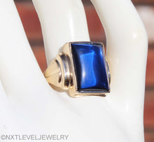 Load image into Gallery viewer, Vintage 1940&#39;s SIGNED Ullenberg Jewelry LARGE 12ct Blue Sapphire 10k Solid Yellow Gold Men&#39;s Ring