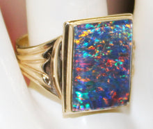 Load image into Gallery viewer, Antique 1920&#39;s Art Deco LARGE TRUE RAINBOW RARE Black Natural Opal 10k Solid Yellow Gold Men&#39;s Ring