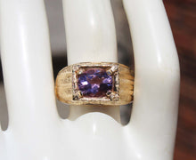 Load image into Gallery viewer, Antique 1920&#39;s Art Deco 3ct Oval Natural Amethyst Hand Engraved 10k Solid Yellow Gold Men&#39;s Ring