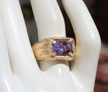 Load image into Gallery viewer, Antique 1920&#39;s Art Deco 3ct Oval Natural Amethyst Hand Engraved 10k Solid Yellow Gold Men&#39;s Ring