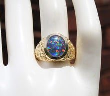 Load image into Gallery viewer, Vintage 1940&#39;s BRIGHT RAINBOW RARE Black Natural Oval Opal 10k Solid Yellow Gold Men&#39;s Ring