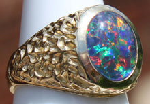 Load image into Gallery viewer, Vintage 1940&#39;s BRIGHT RAINBOW RARE Black Natural Oval Opal 10k Solid Yellow Gold Men&#39;s Ring