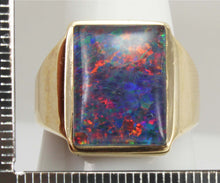 Load image into Gallery viewer, HEAVY Vintage 1940&#39;s LARGE BRIGHT RAINBOW RARE Black Natural Opal 10k Solid Yellow Gold Men&#39;s Ring