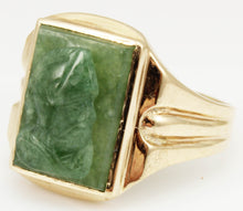 Load image into Gallery viewer, Antique 1920&#39;s Art Deco RARE Hand Carved Natural Aventurine Soldier Cameo 10k Solid Gold Men&#39;s Ring