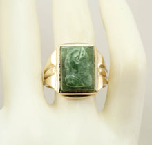 Load image into Gallery viewer, Antique 1920&#39;s Art Deco RARE Hand Carved Natural Aventurine Soldier Cameo 10k Solid Gold Men&#39;s Ring