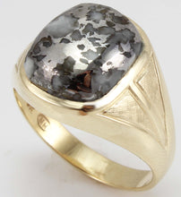 Load image into Gallery viewer, Antique 1920&#39;S Art Deco Natural Silver Ore in Quartz Engraved Florentine 10k Solid Gold Men&#39;s Ring