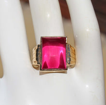 Load image into Gallery viewer, Antique 1920&#39;s Art Deco LARGE 12ct Ruby 10k Solid Yellow Gold Men&#39;s Ring