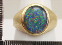 Load image into Gallery viewer, HEAVY Vintage 1940&#39;s BRIGHT TRUE RAINBOW Black Natural Opal 10k Solid Yellow Gold Men&#39;s Ring