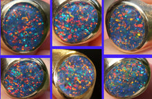 Load image into Gallery viewer, HEAVY Vintage 1940&#39;s BRIGHT TRUE RAINBOW Black Natural Opal 10k Solid Yellow Gold Men&#39;s Ring