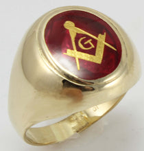 Load image into Gallery viewer, Vintage 1950&#39;s Masonic Hand Etched 6ct Oval Ruby 10k Solid Yellow Gold Men&#39;s Ring