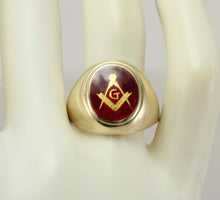 Load image into Gallery viewer, Vintage 1950&#39;s Masonic Hand Etched 6ct Oval Ruby 10k Solid Yellow Gold Men&#39;s Ring