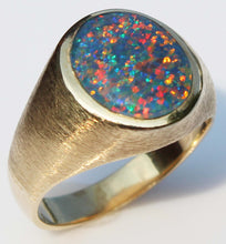 Load image into Gallery viewer, HEAVY Vintage 1940&#39;s BRIGHT TRUE RAINBOW Black Natural Opal 10k Solid Yellow Gold Men&#39;s Ring