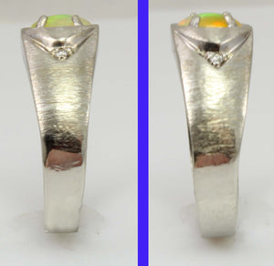 Vintage 1970s ORANGE/RED/GOLDEN & GREEN Natural Solid Opal & Diamond 10k Solid White Gold Men's Ring