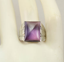 Load image into Gallery viewer, Antique 1920&#39;s Art Deco Purple to Blue/Violet Color Shift Sapphire 10k Solid White Gold Men&#39;s Ring