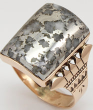 Load image into Gallery viewer, Antique c1890 RARE Natural Silver Ore in Quartz Engraved &amp; Milgrained 14k Solid Rose Gold Men&#39;s Ring