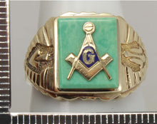 Load image into Gallery viewer, Vintage 1950&#39;s SIGNED Massover of Chicago Masonic Symbol Set in Turquoise 10k Solid Gold Men&#39;s Ring