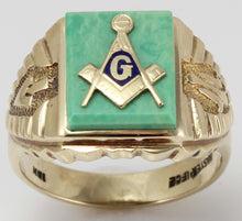 Load image into Gallery viewer, Vintage 1950&#39;s SIGNED Massover of Chicago Masonic Symbol Set in Turquoise 10k Solid Gold Men&#39;s Ring